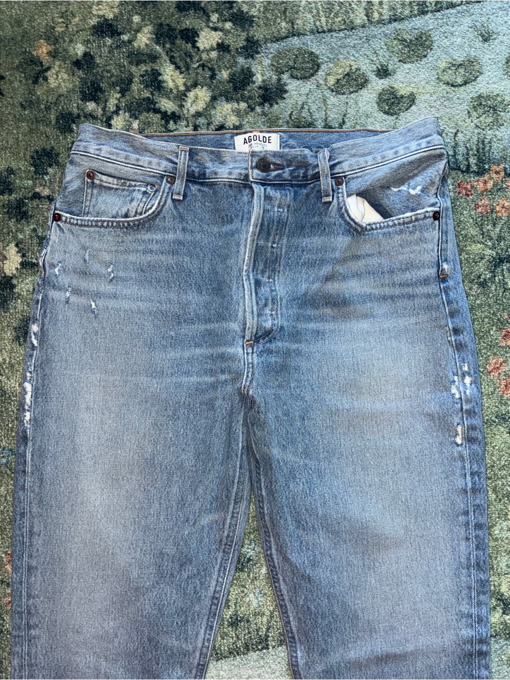AGOLDE Women's Size 31 Light Wash Distressed Raw Hem Straight Crop Jeans - Picture 3 of 9
